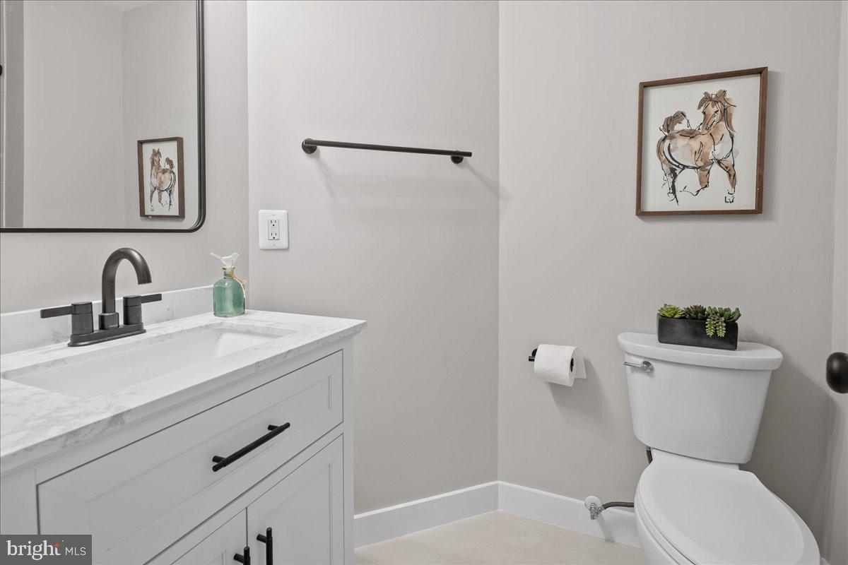 2872 SUTTON OAKS LANE