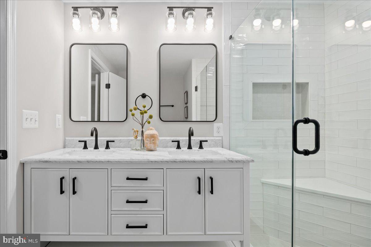 2872 SUTTON OAKS LANE