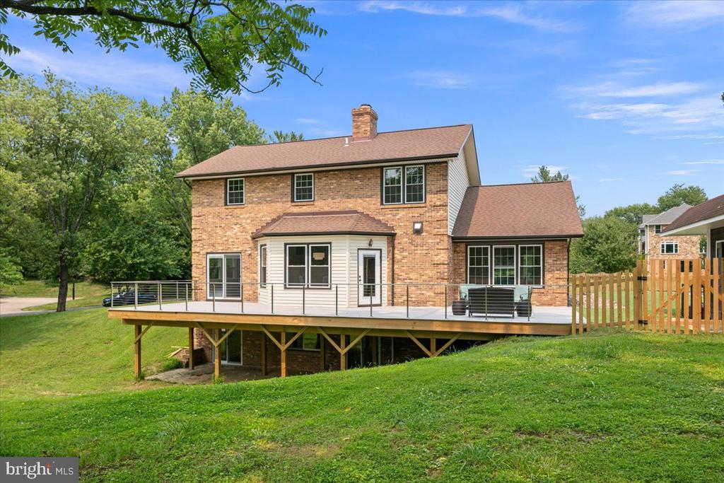 353 GALLOP WOOD PLACE