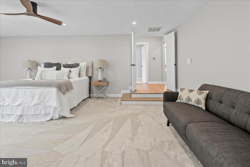 353 GALLOP WOOD PLACE