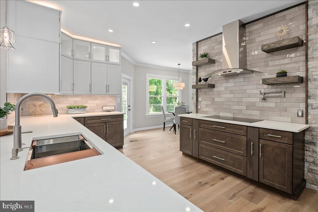 353 GALLOP WOOD PLACE