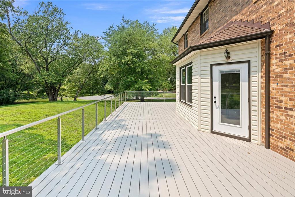 353 GALLOP WOOD PLACE