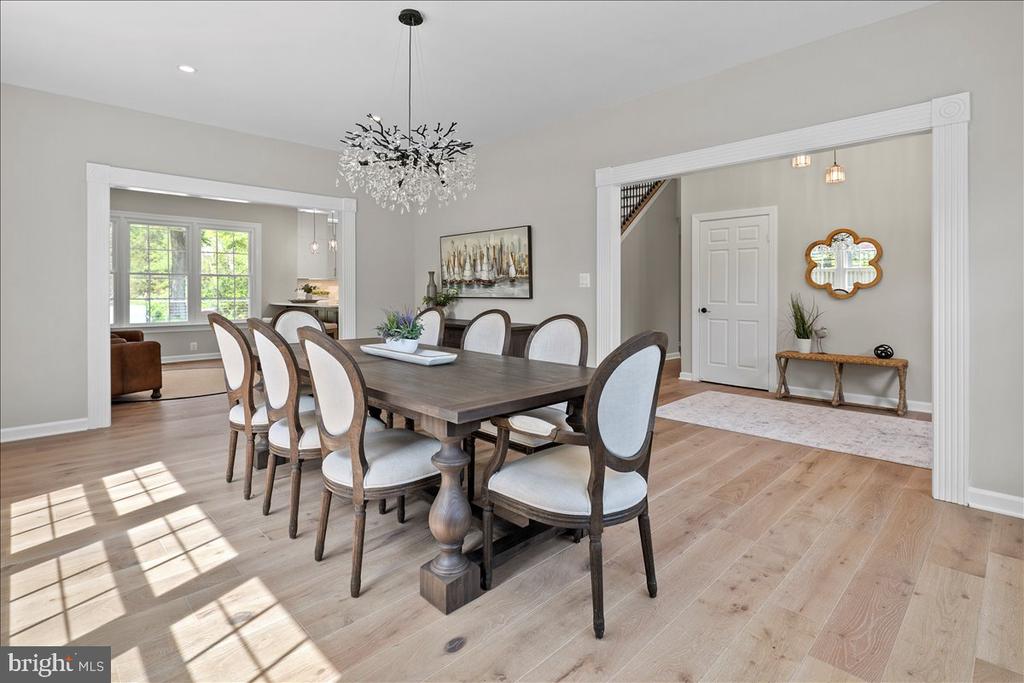 353 GALLOP WOOD PLACE