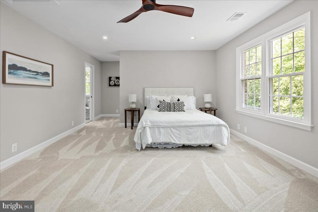 353 GALLOP WOOD PLACE