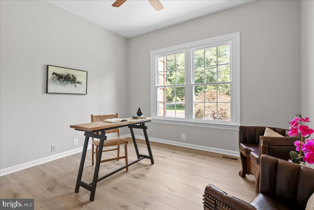353 GALLOP WOOD PLACE