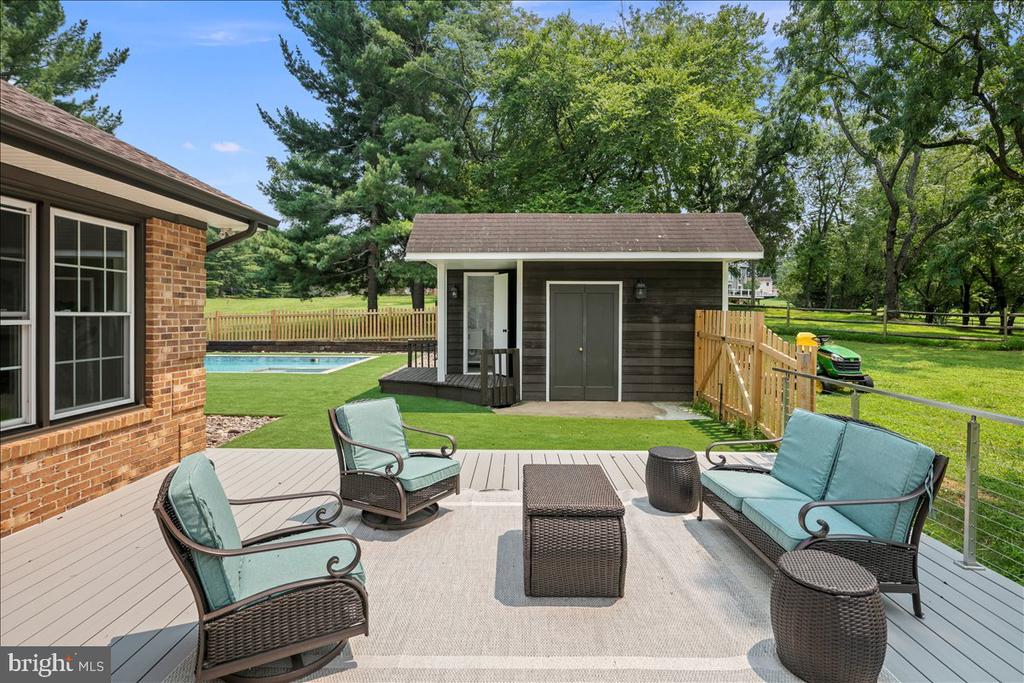 353 GALLOP WOOD PLACE