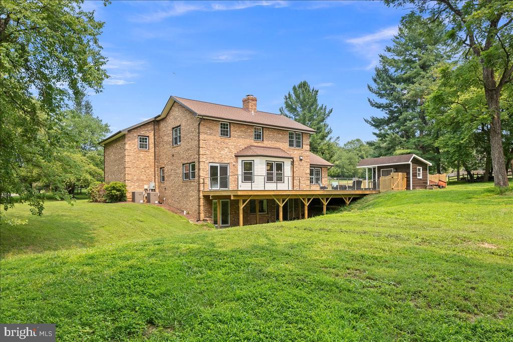 353 GALLOP WOOD PLACE