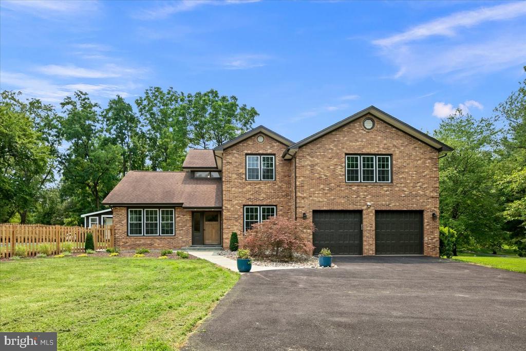 353 GALLOP WOOD PLACE