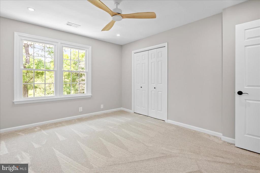 353 GALLOP WOOD PLACE