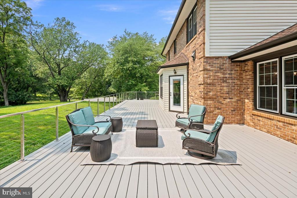353 GALLOP WOOD PLACE