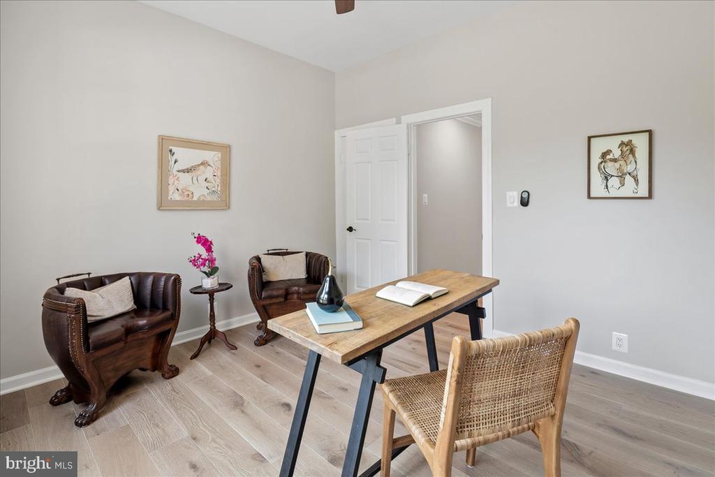 353 GALLOP WOOD PLACE