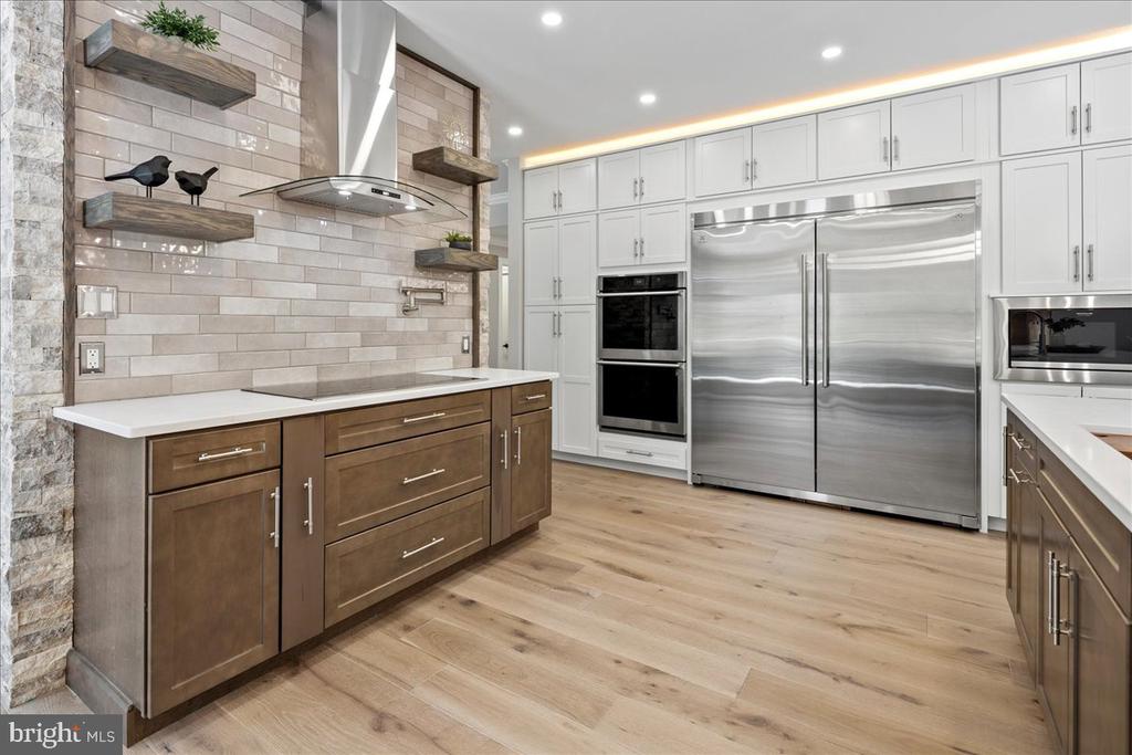 353 GALLOP WOOD PLACE