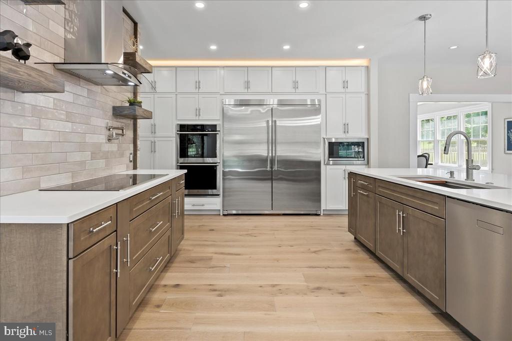 353 GALLOP WOOD PLACE