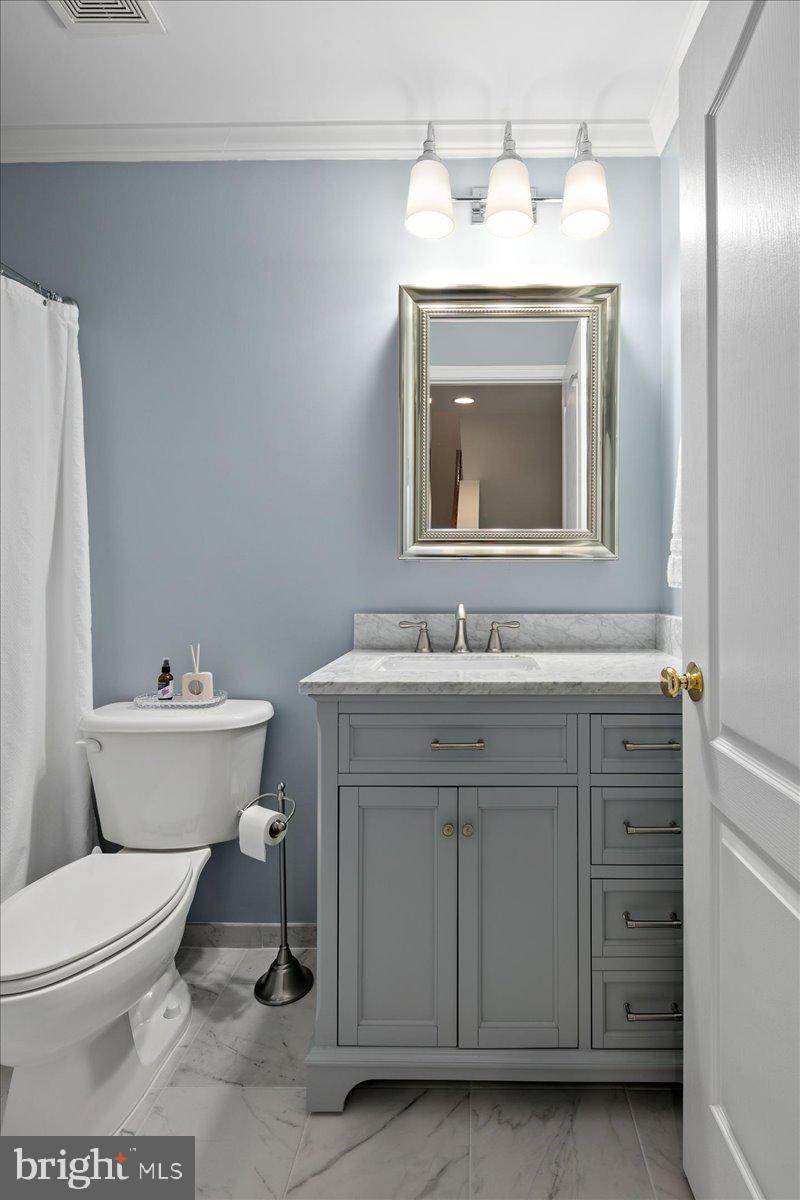 19595 ASPENDALE SQUARE