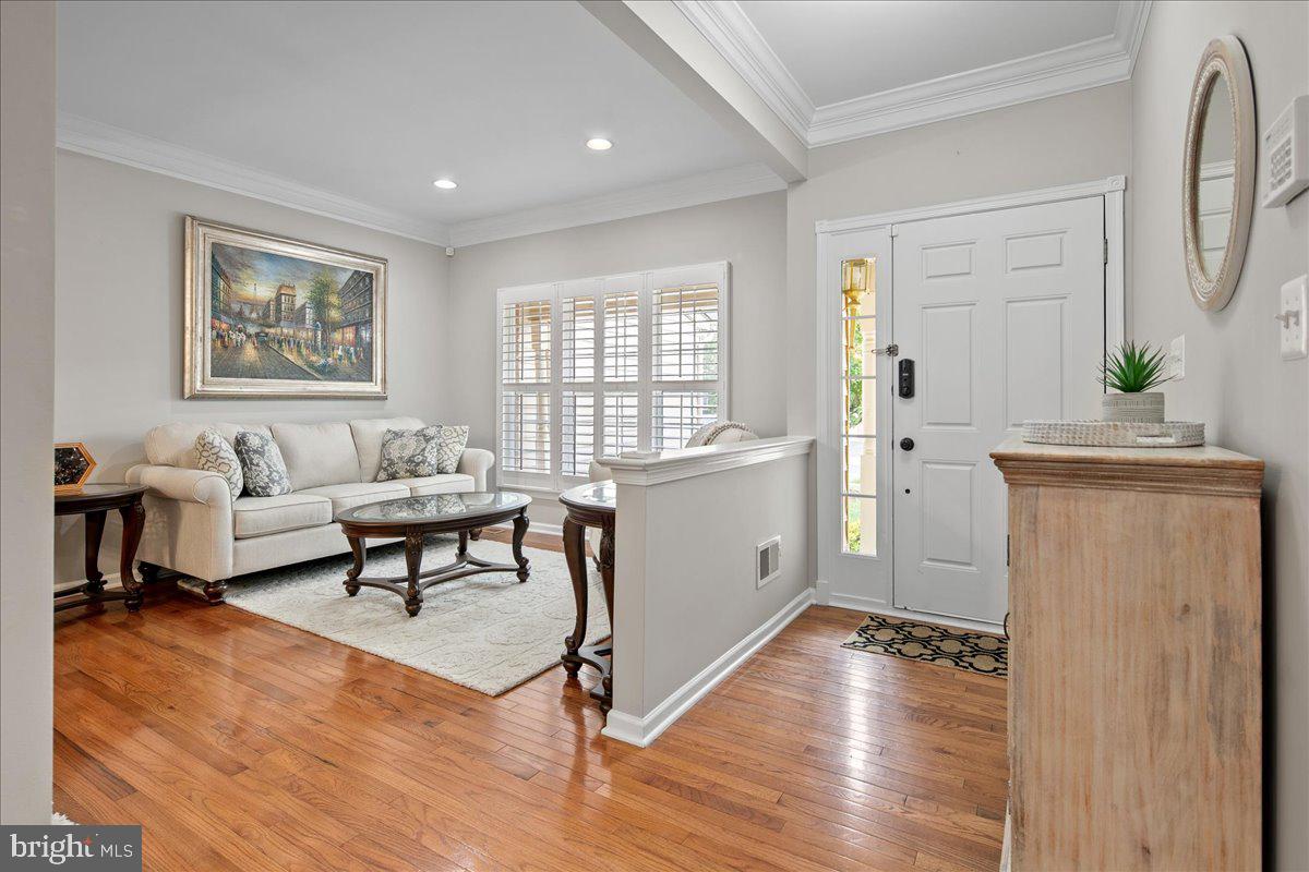 19595 ASPENDALE SQUARE