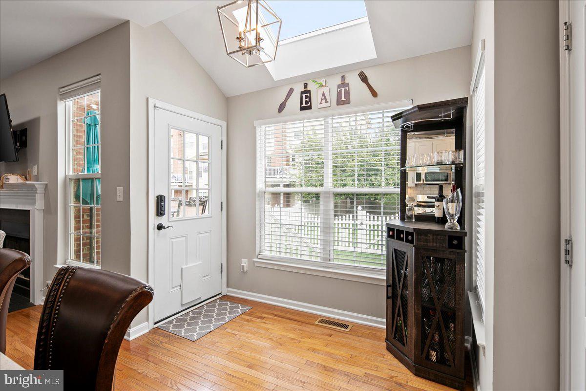 19595 ASPENDALE SQUARE