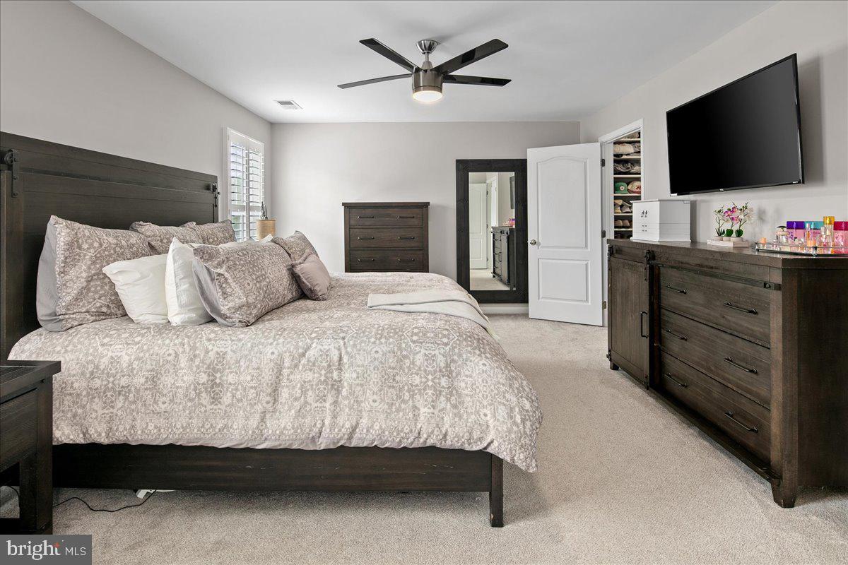 19595 ASPENDALE SQUARE