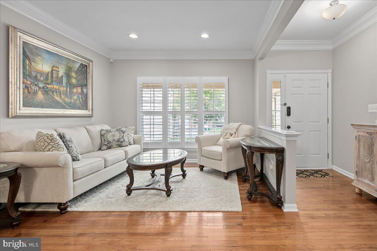 19595 ASPENDALE SQUARE