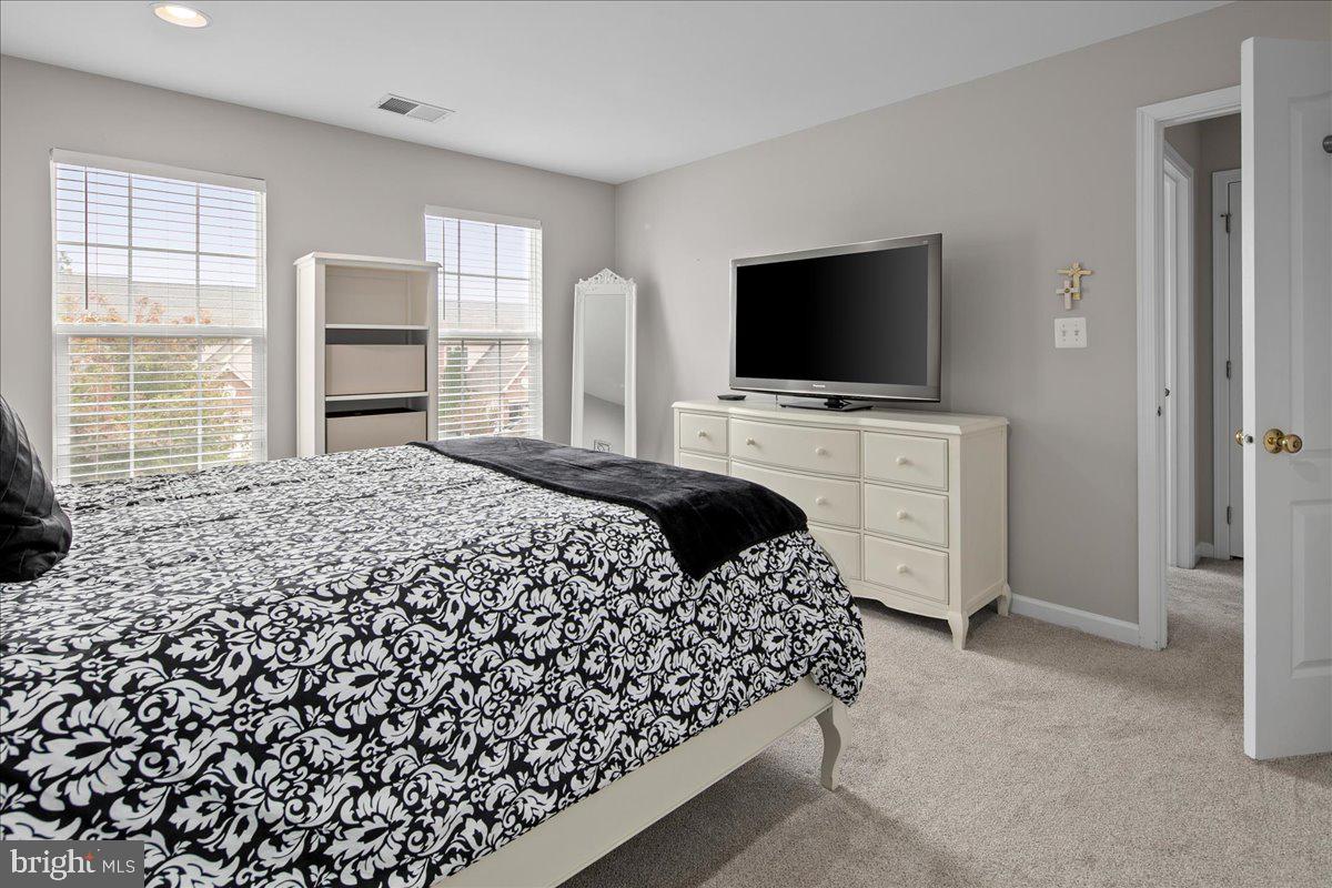 19595 ASPENDALE SQUARE