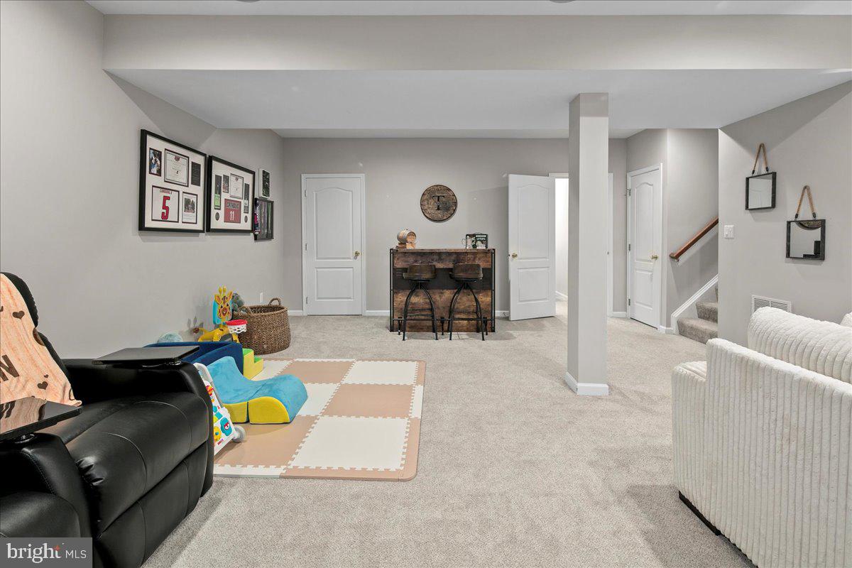 19595 ASPENDALE SQUARE