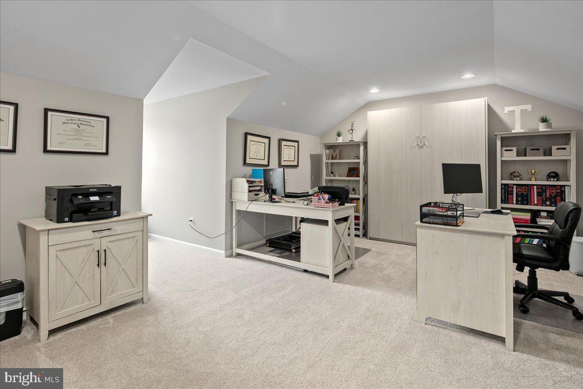 19595 ASPENDALE SQUARE