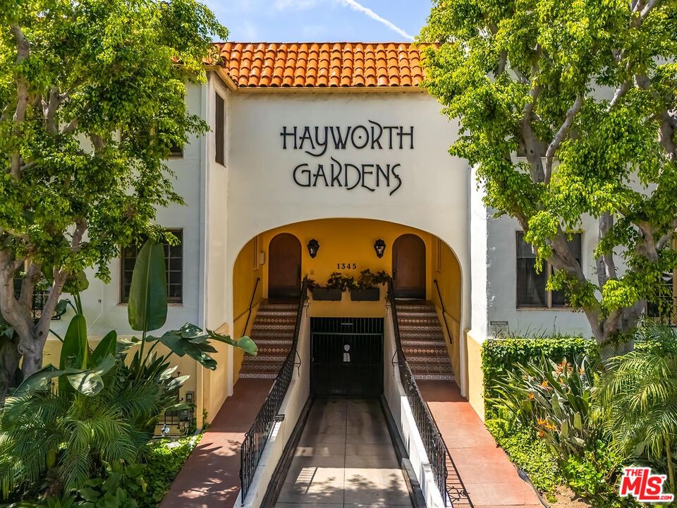 1345 N Hayworth Ave Unit: 1