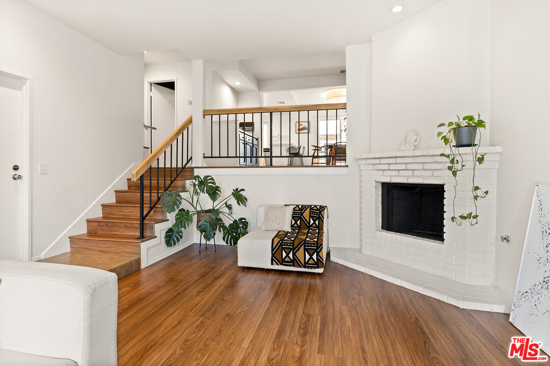 22525 Sherman Way Unit: 203