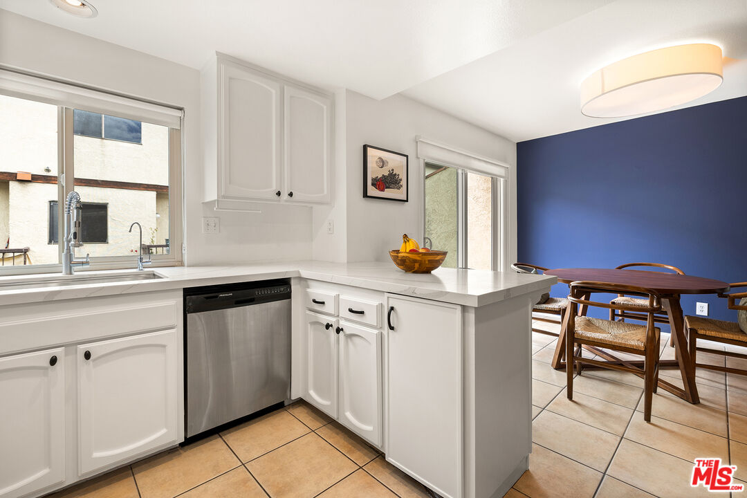22525 Sherman Way Unit: 203