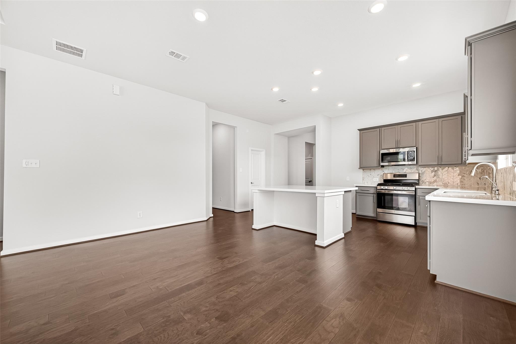 22106 Raburn Ranch