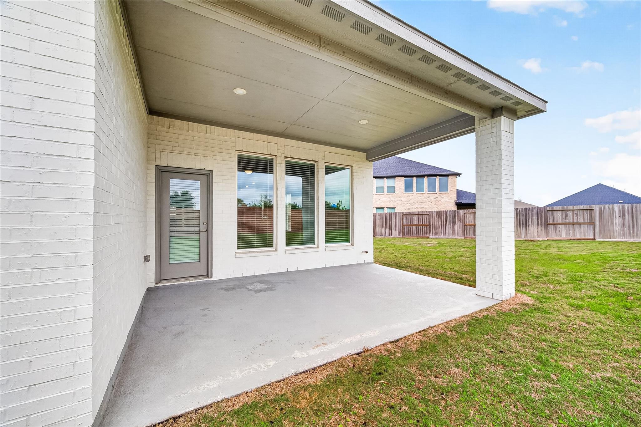 22106 Raburn Ranch