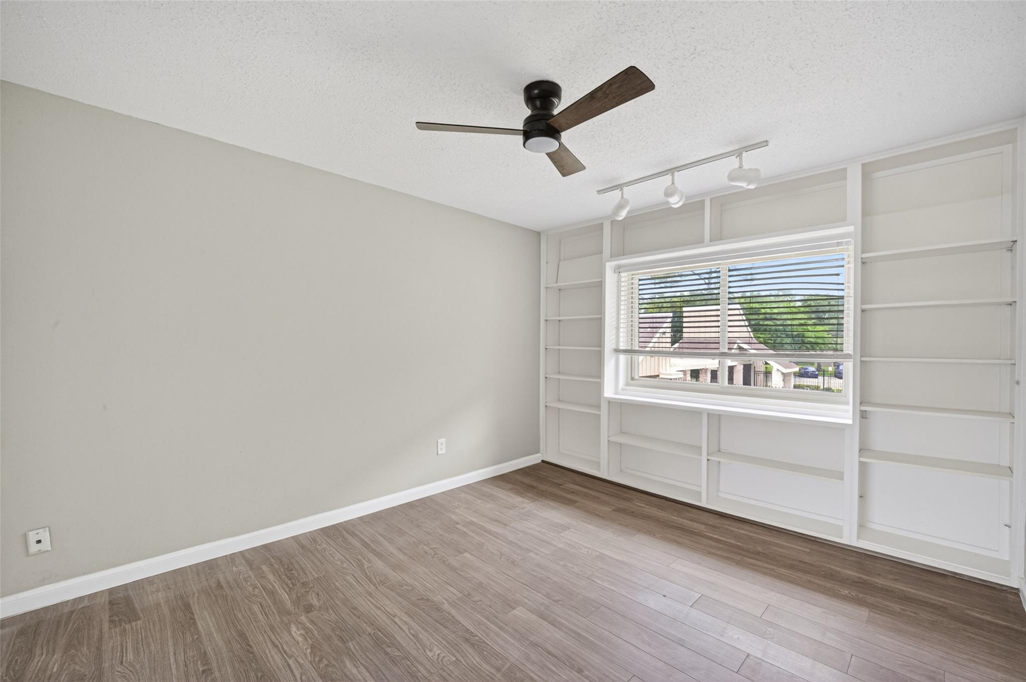 2340 Woodland Park Drive # 113