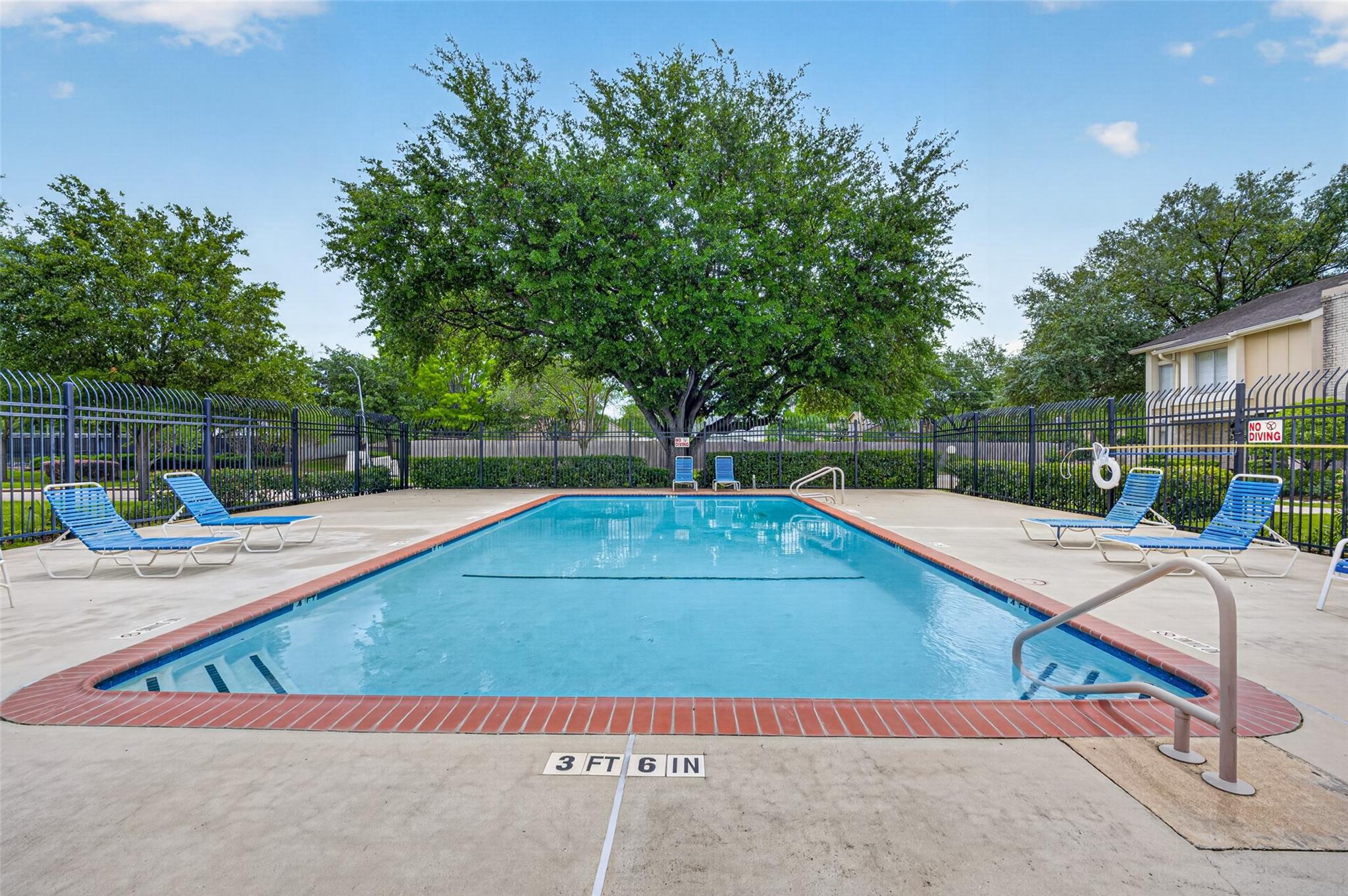 2340 Woodland Park Drive # 113
