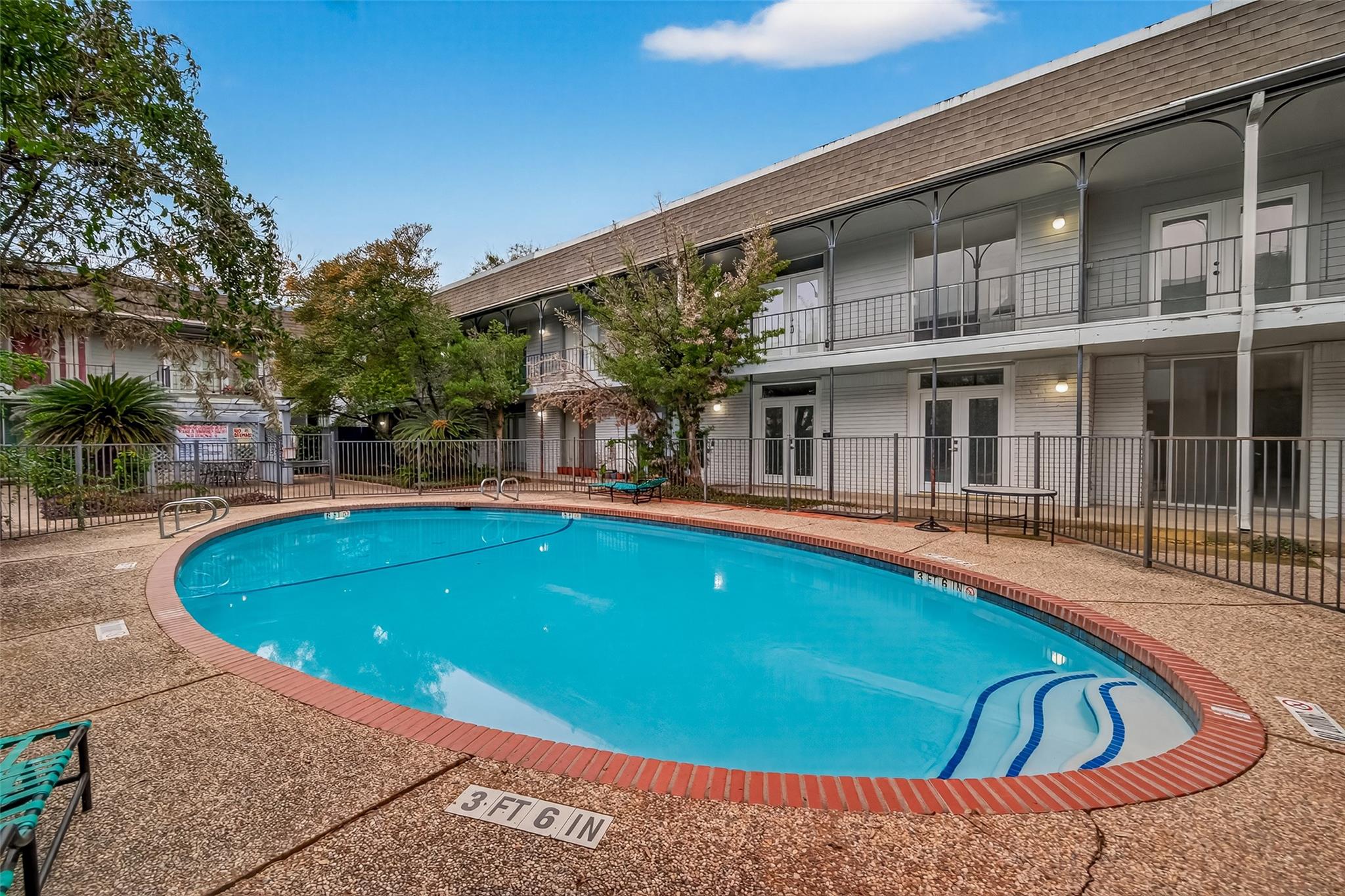 3300 Yorktown Street # 15