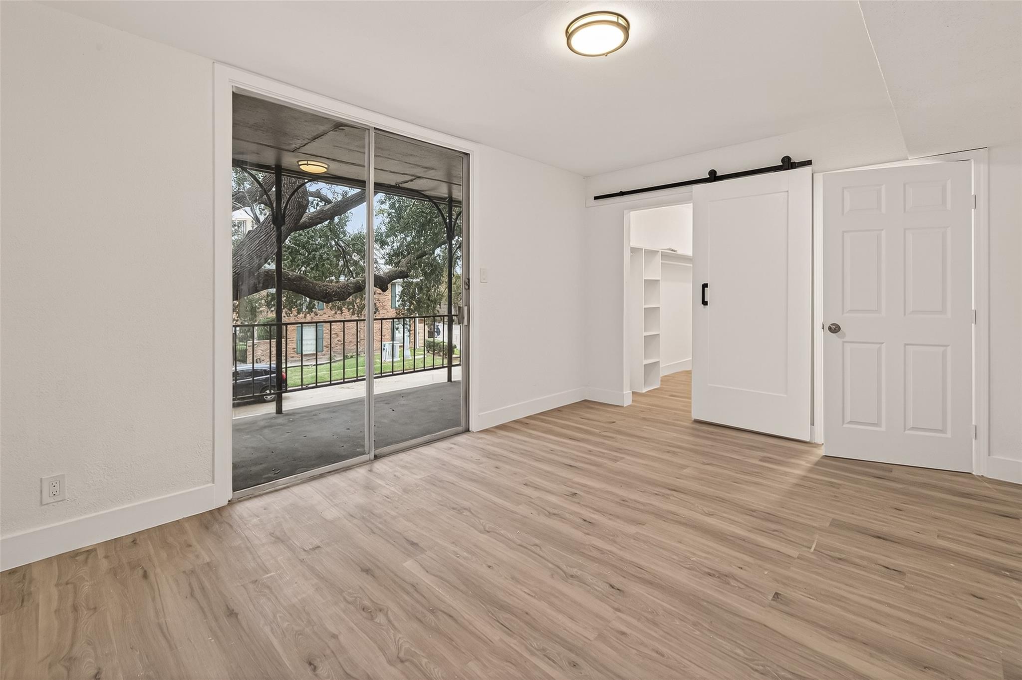 3300 Yorktown Street # 15