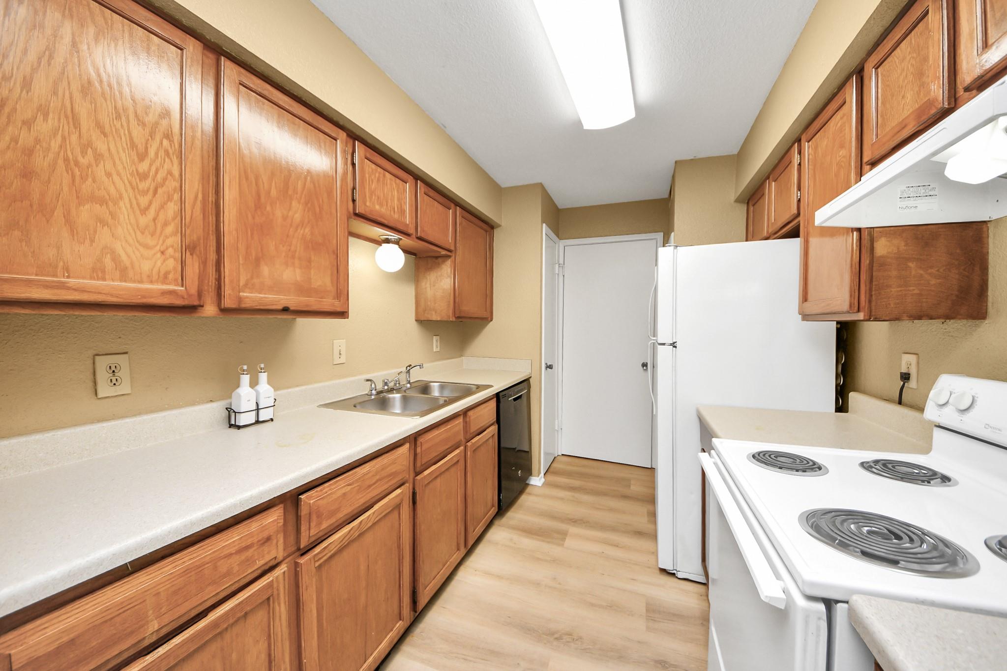 9700 Leawoo Boulevard # 1002