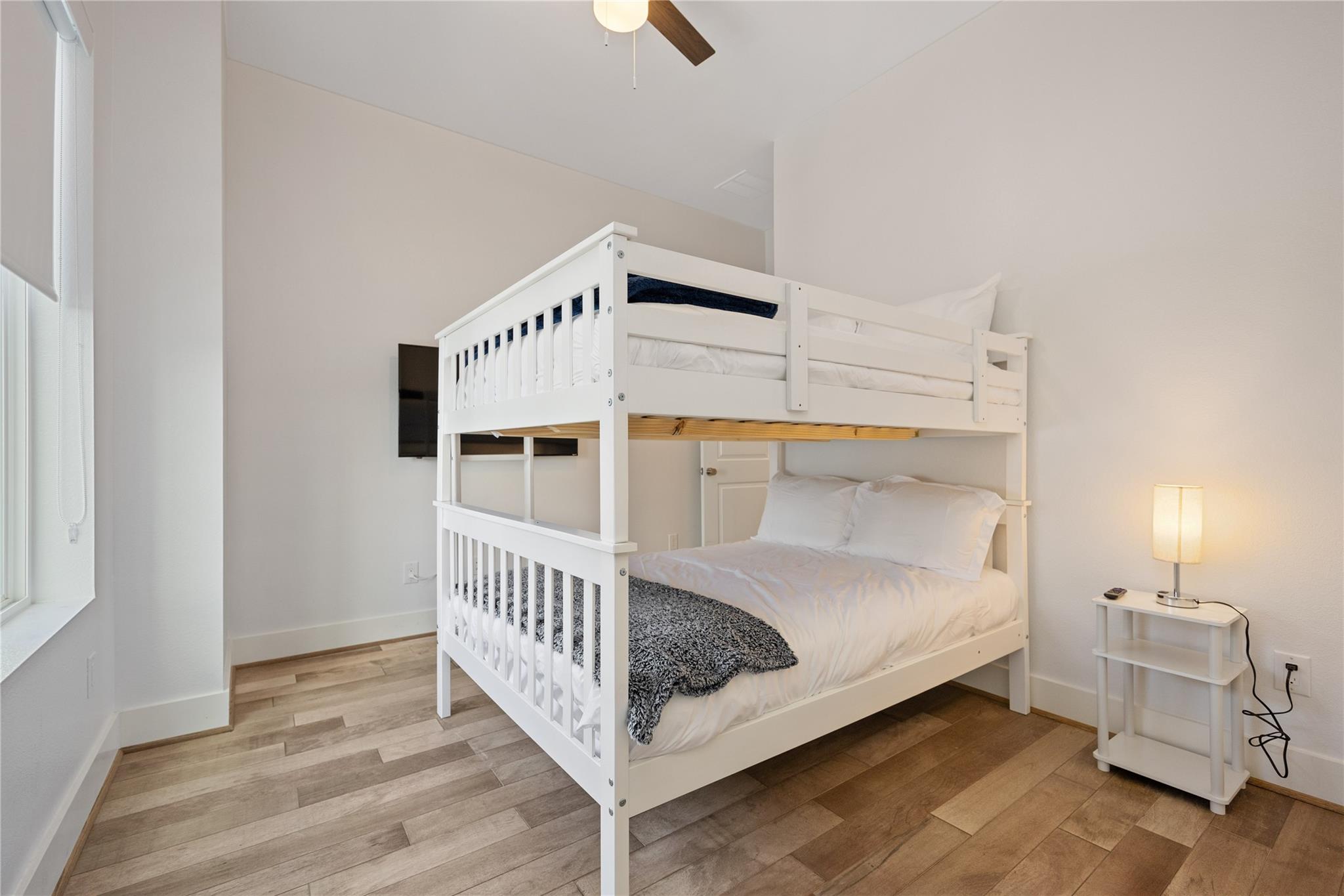 5914 Val Verde Street