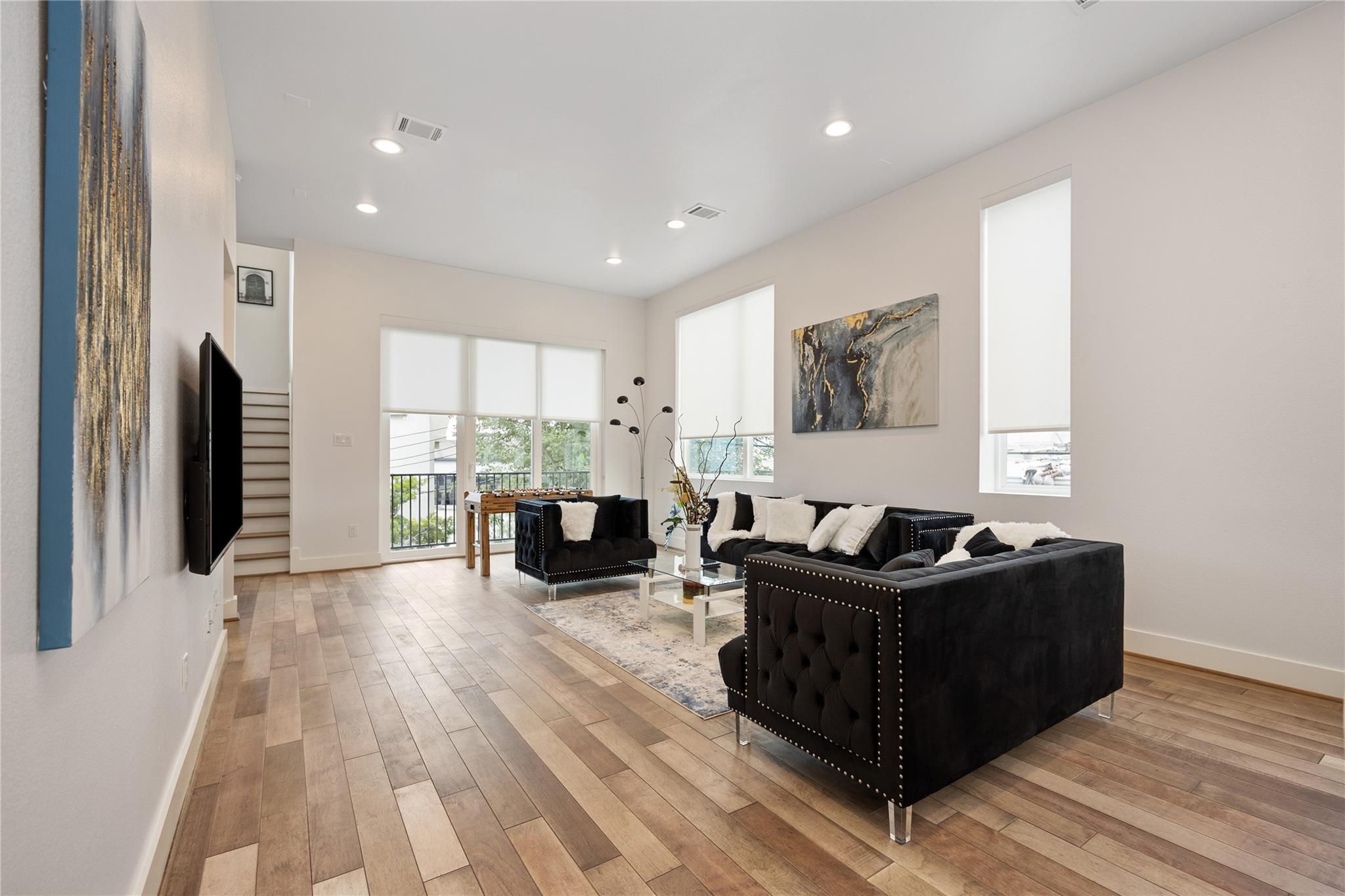 5914 Val Verde Street