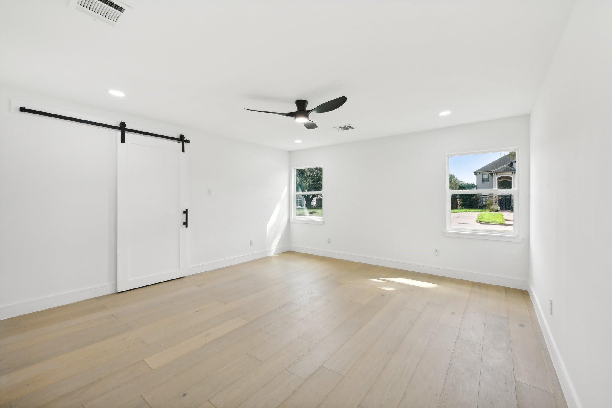 3729 Rio Vista Street