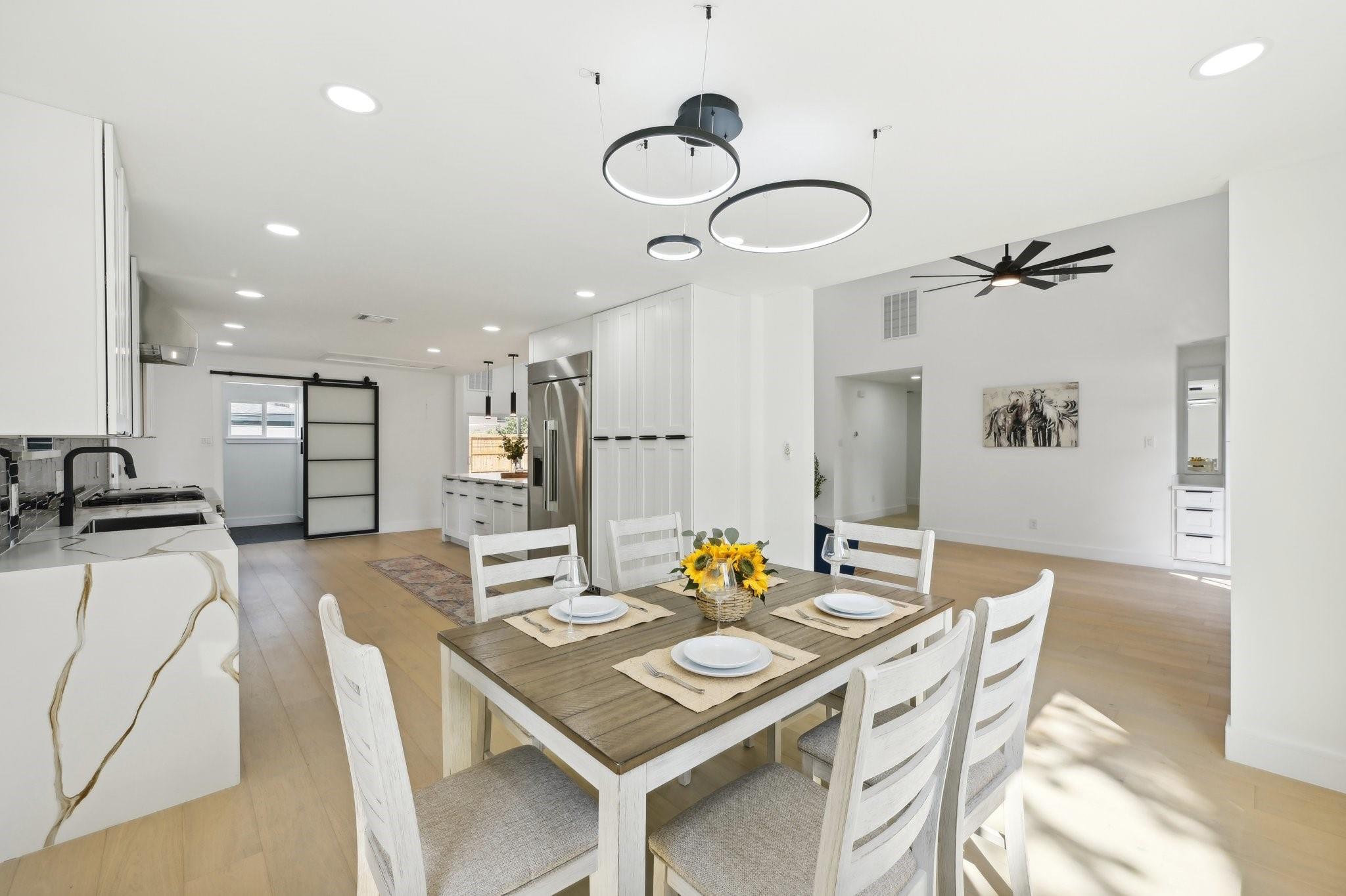 3729 Rio Vista Street