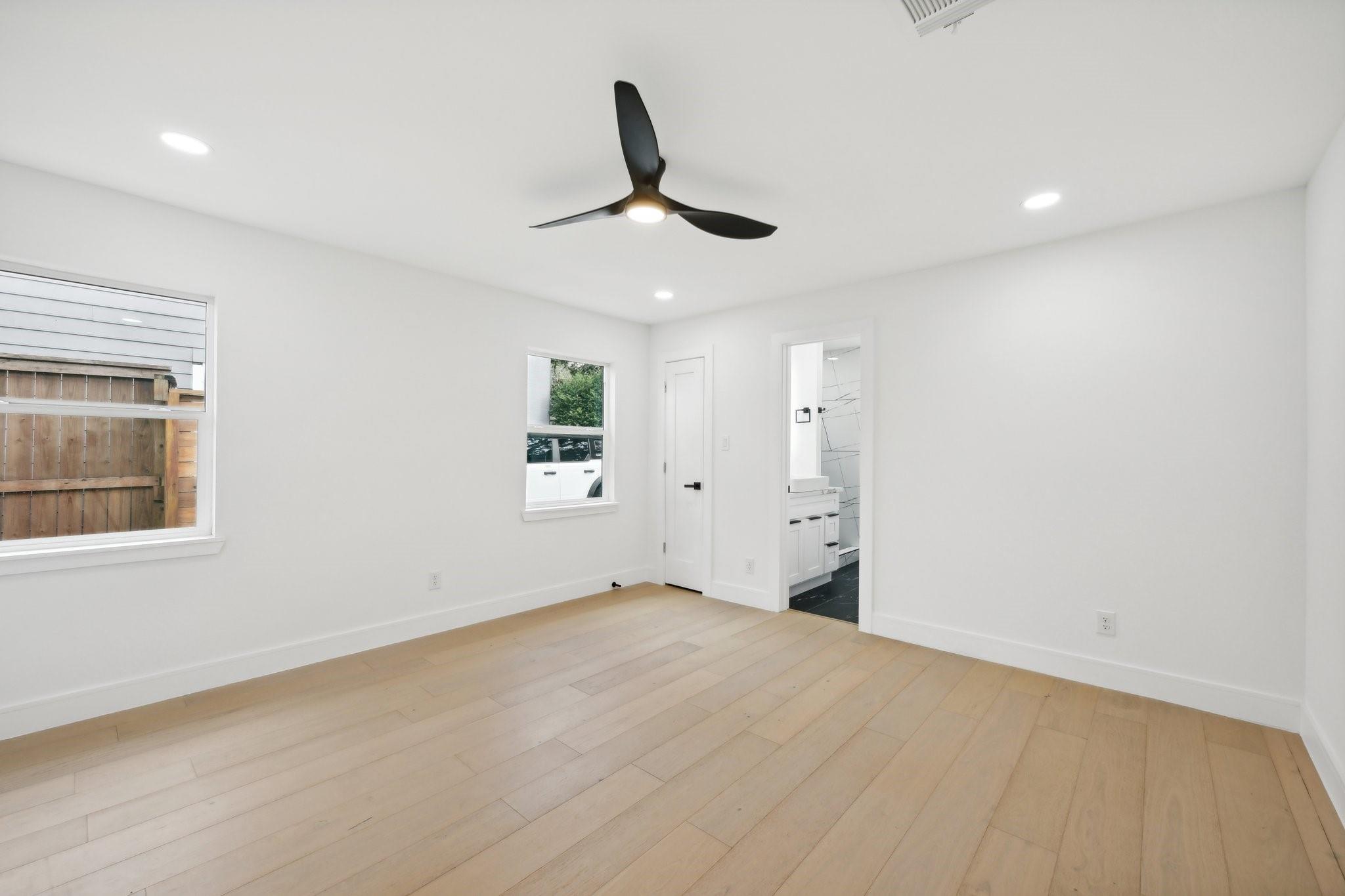 3729 Rio Vista Street