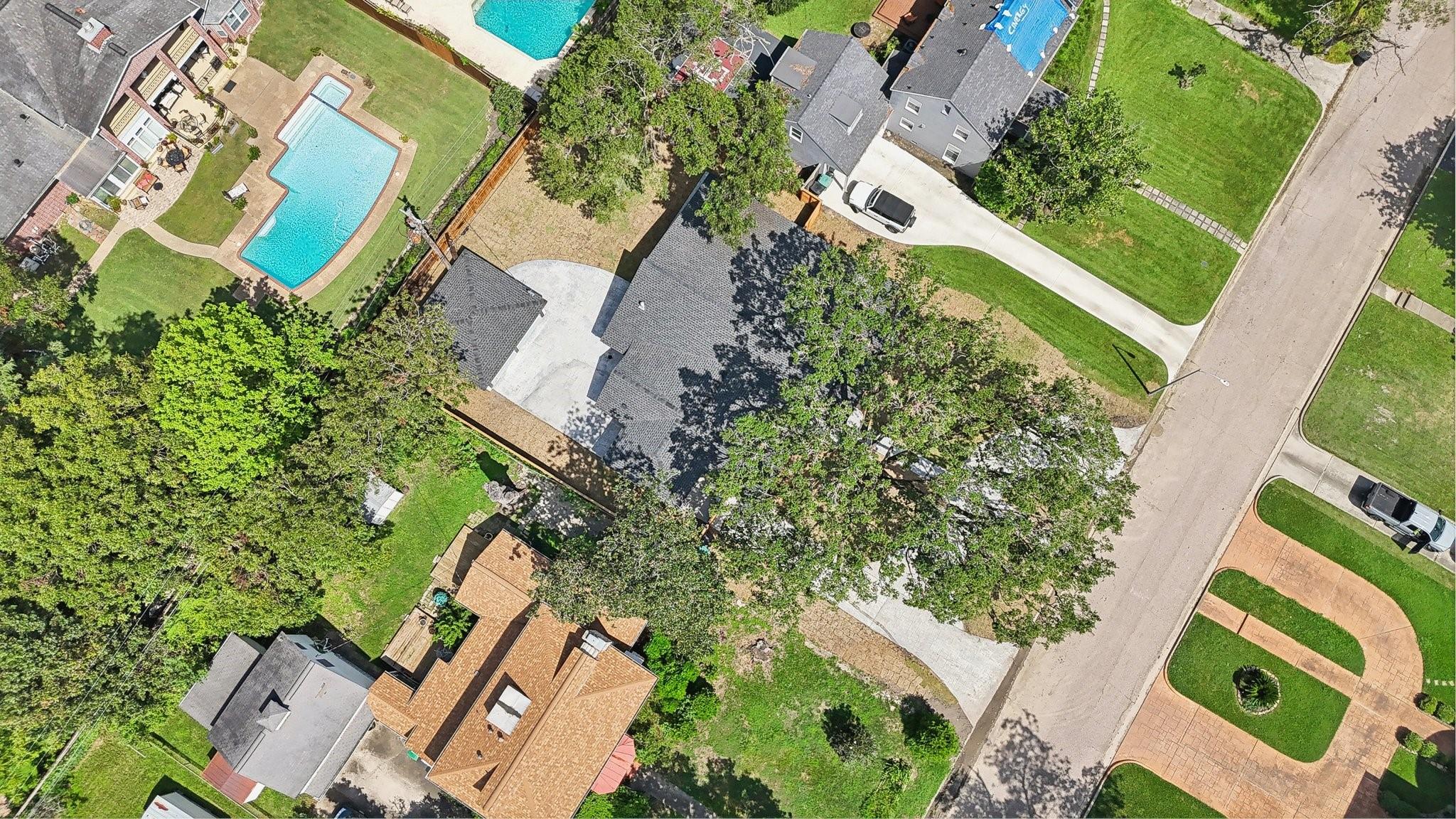 3729 Rio Vista Street