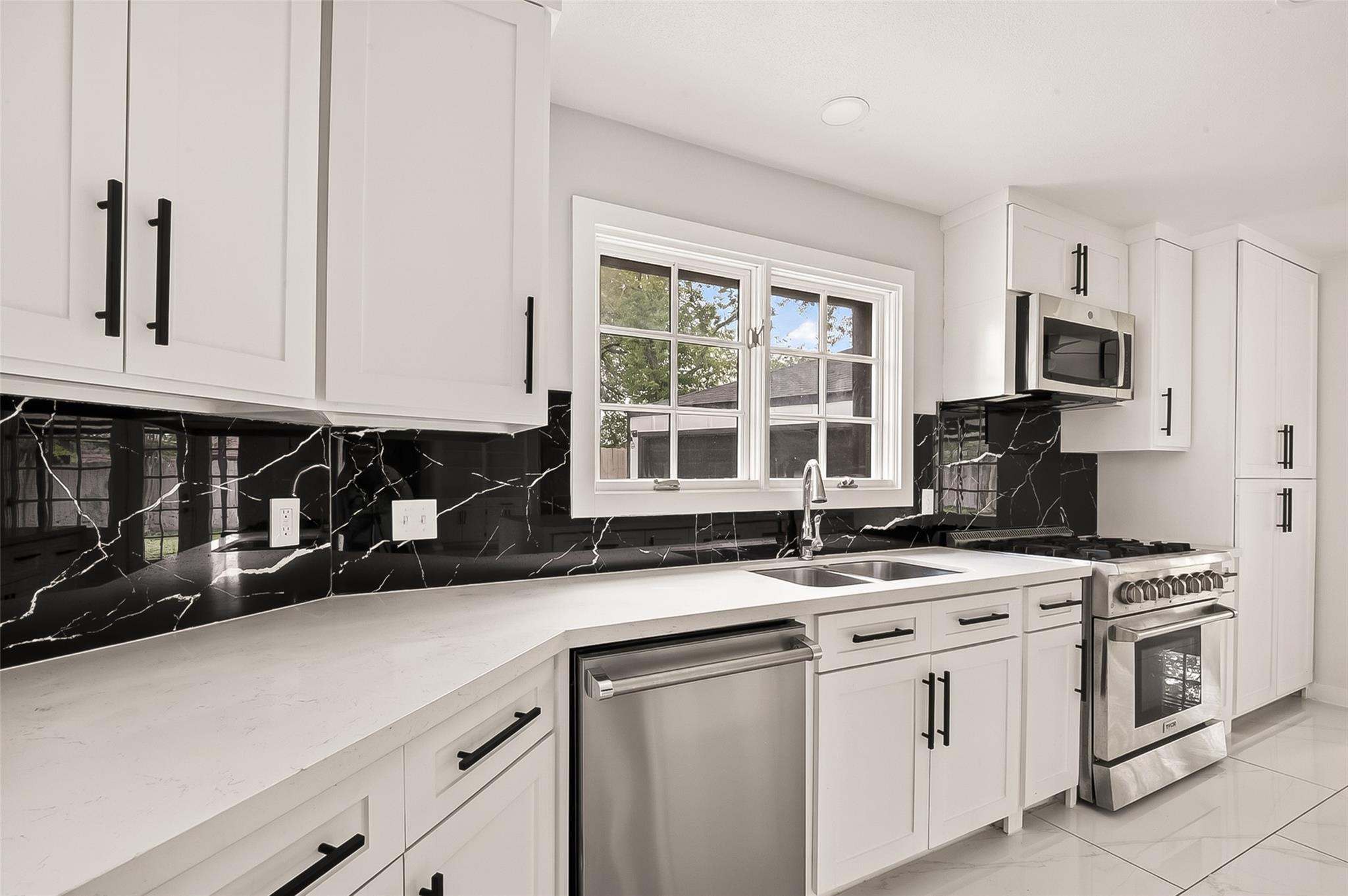 2335 Canyon Meadows Drive