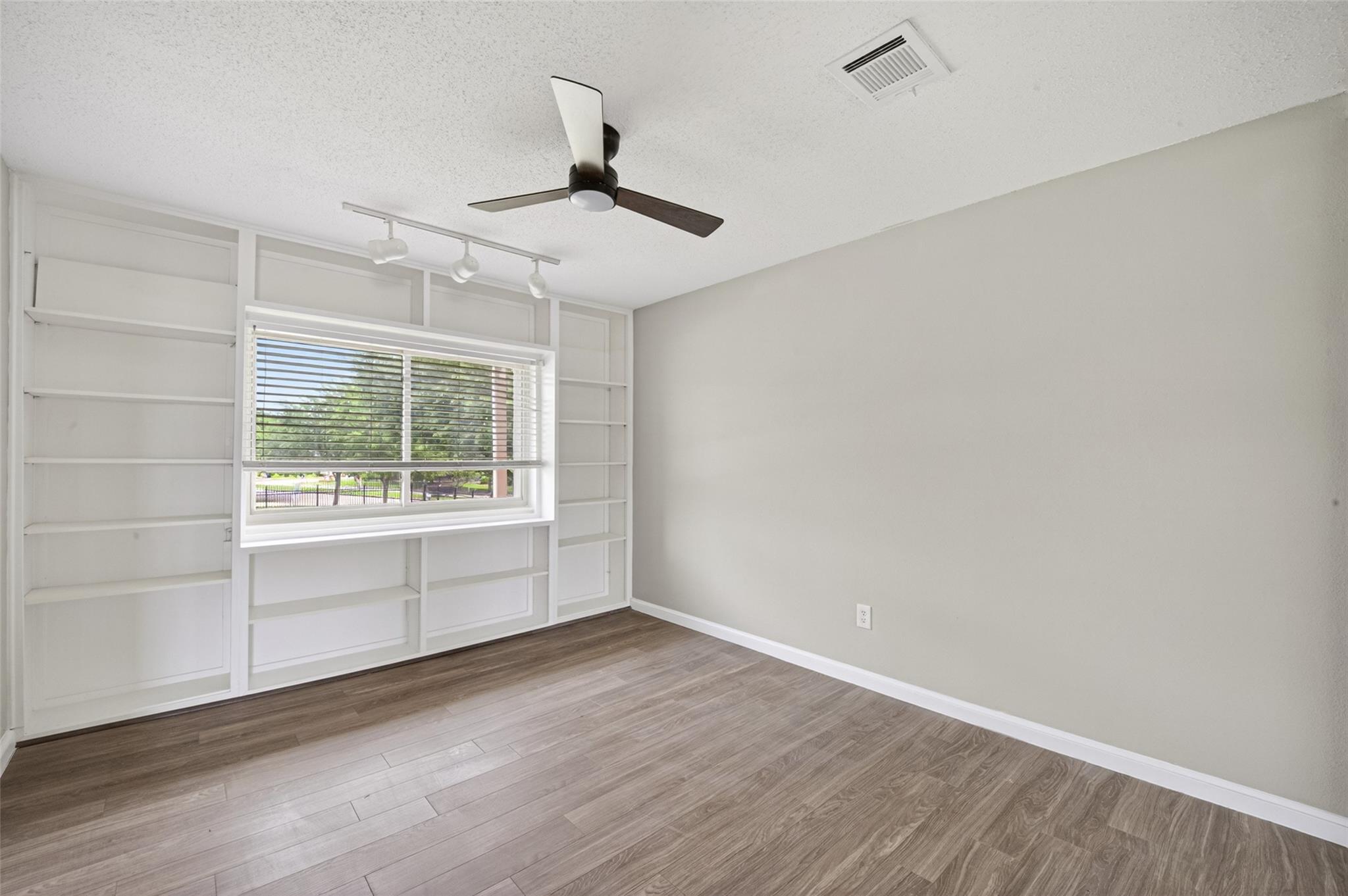 2340 Woodland Park Drive # 113