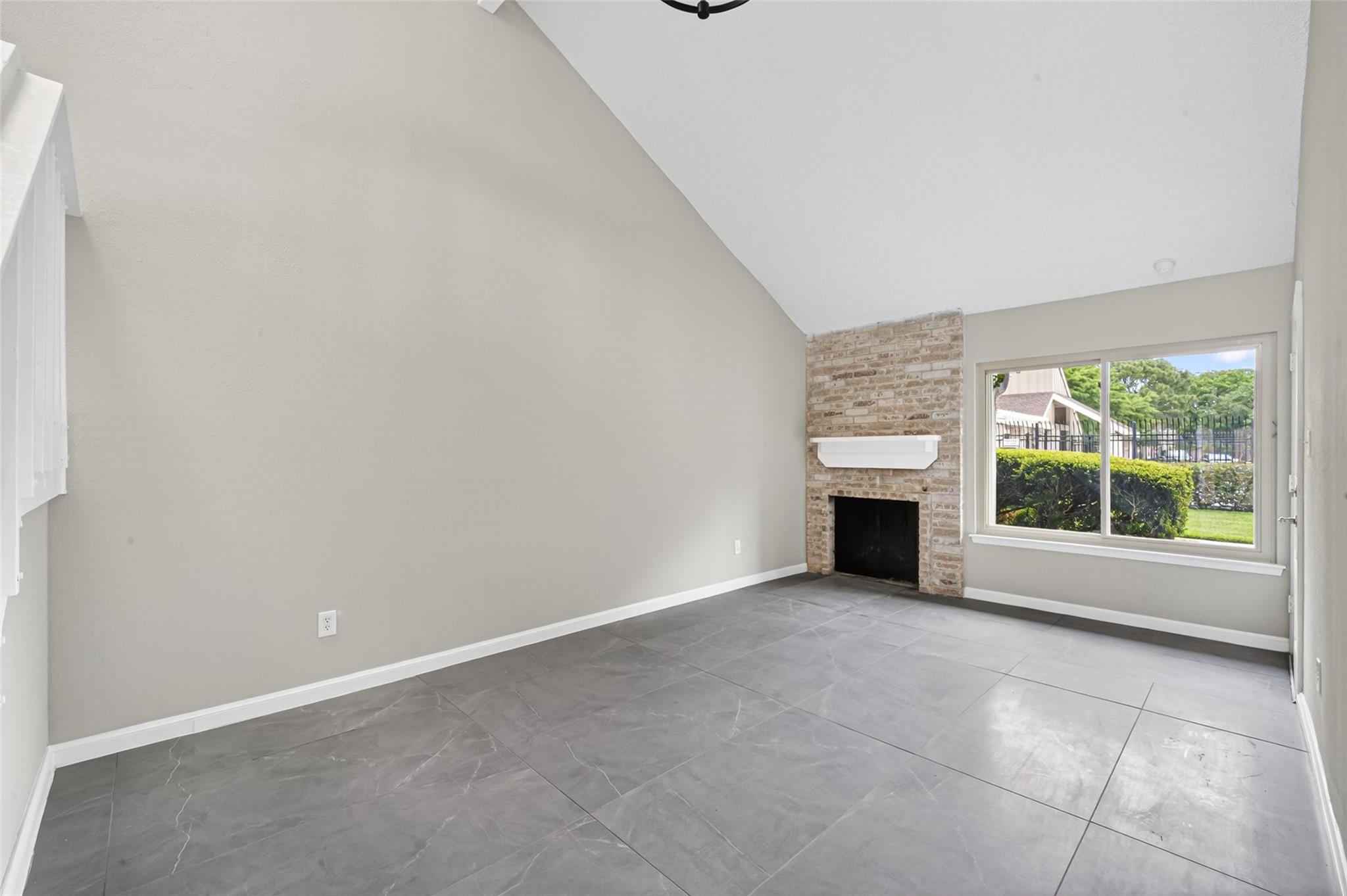2340 Woodland Park Drive # 113