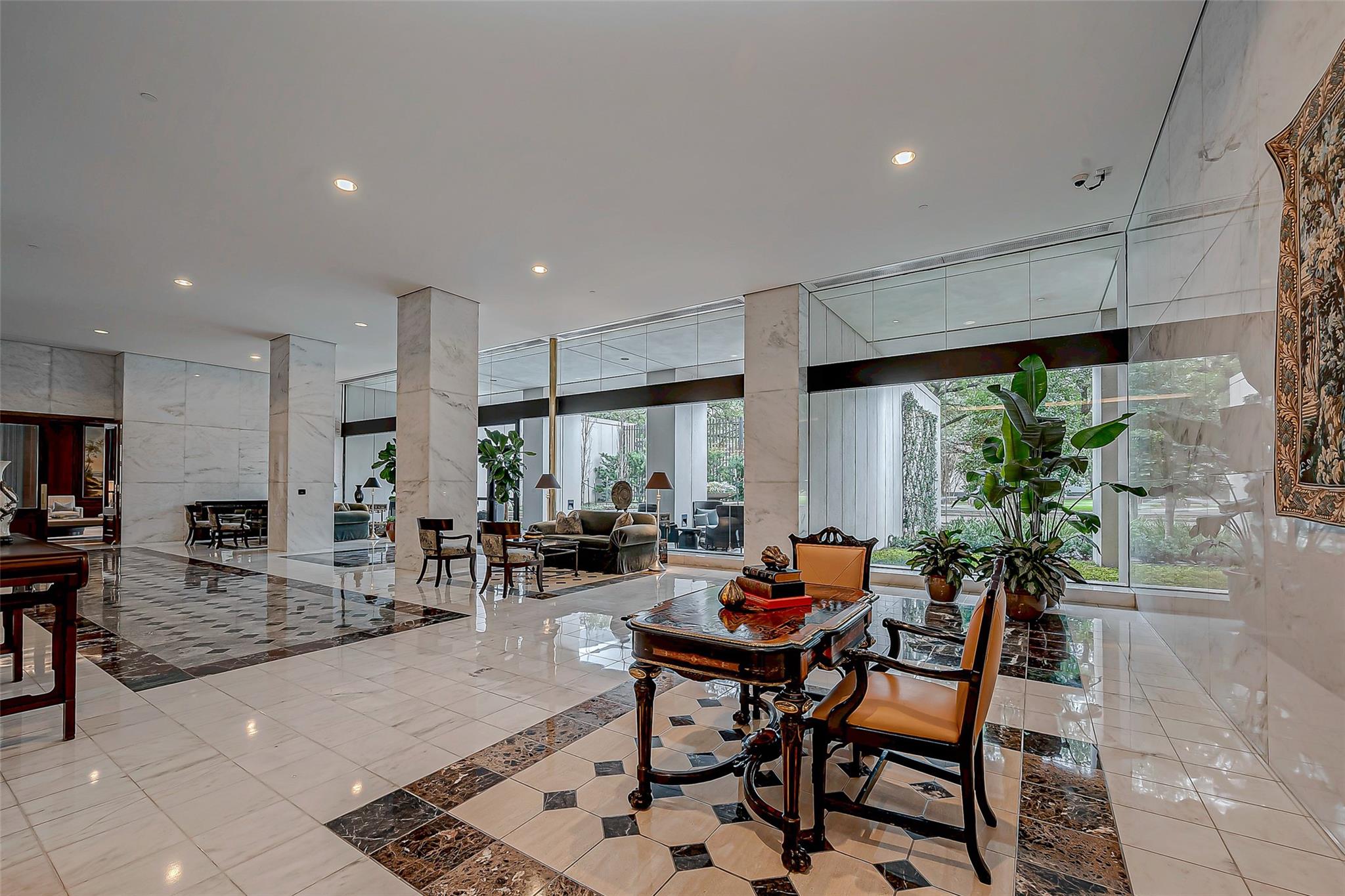 1111 Hermann Drive # 6E