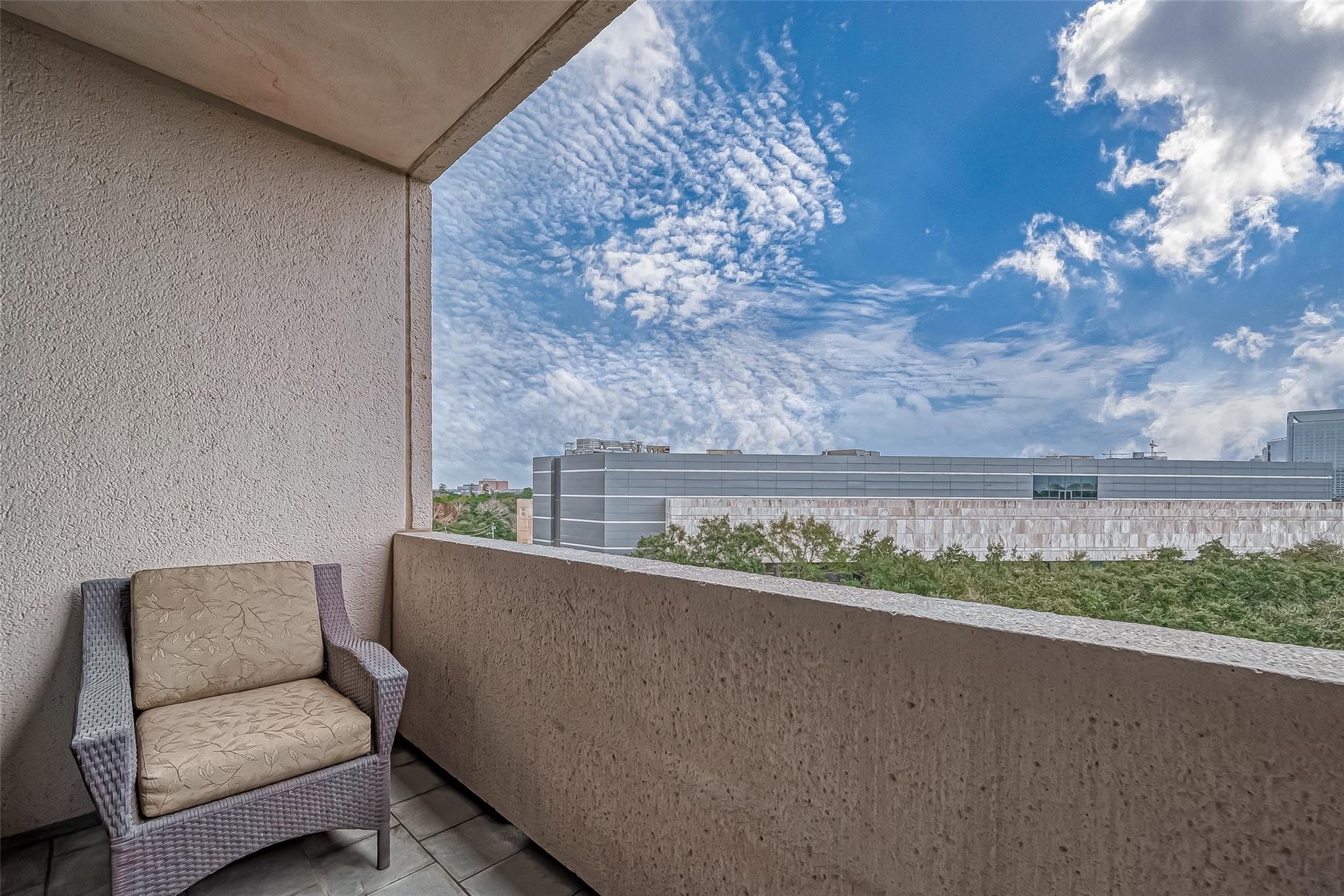 1111 Hermann Drive # 6E