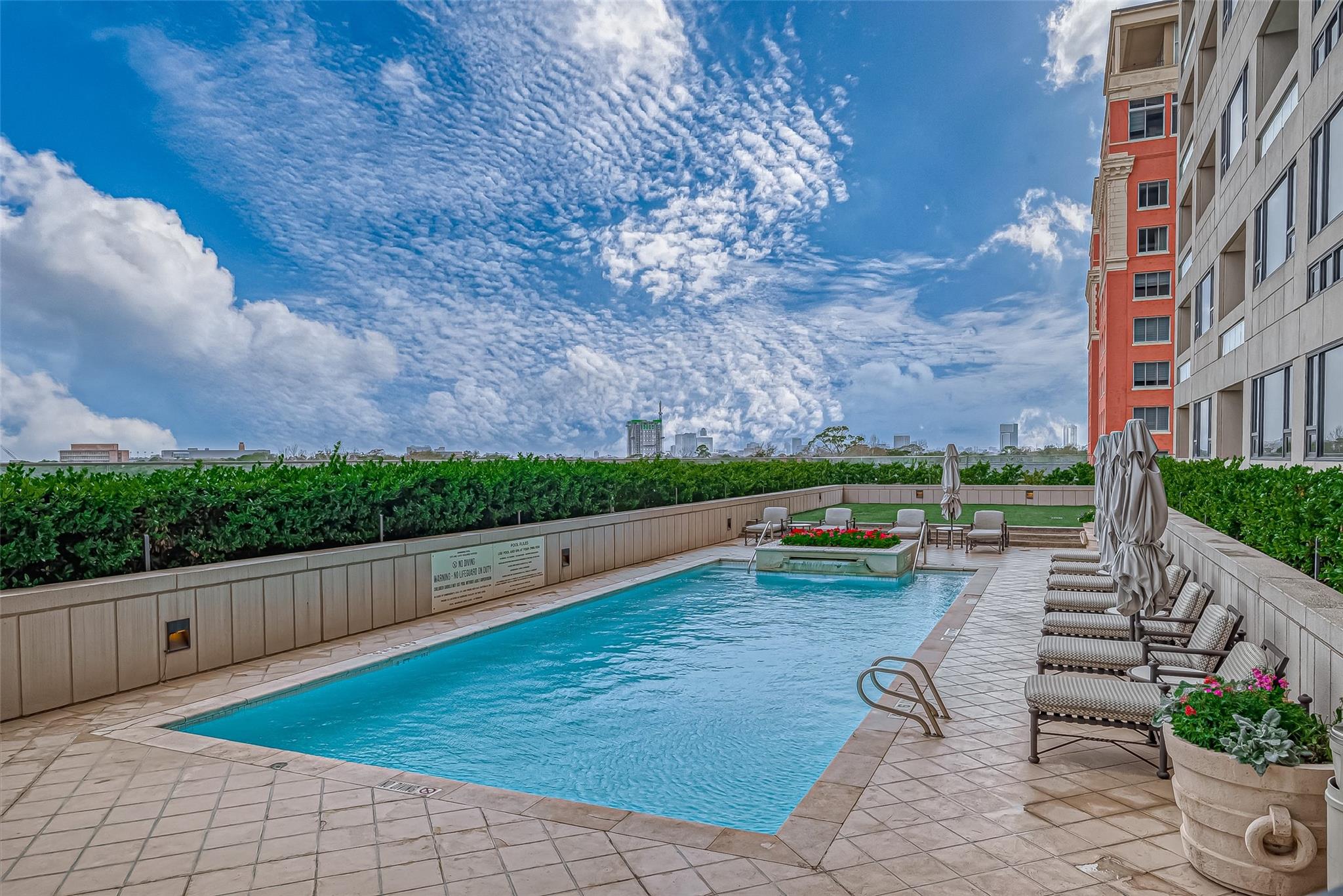 1111 Hermann Drive # 6E