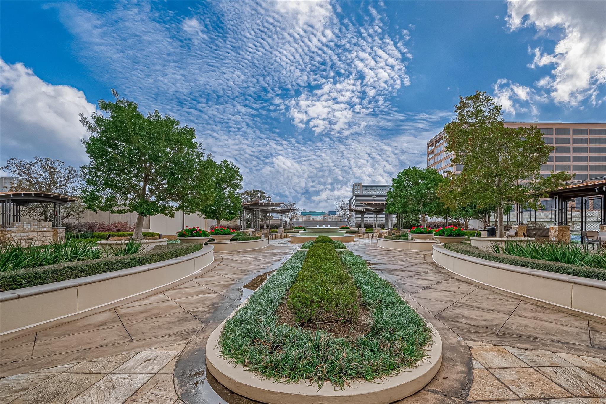 1111 Hermann Drive # 6E