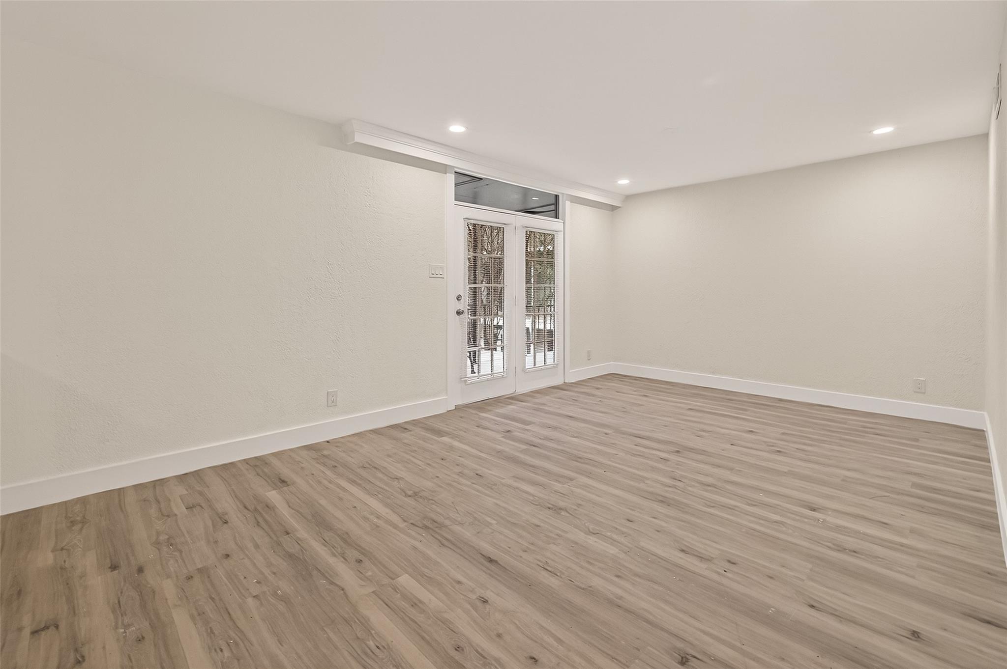 3300 Yorktown Street # 15