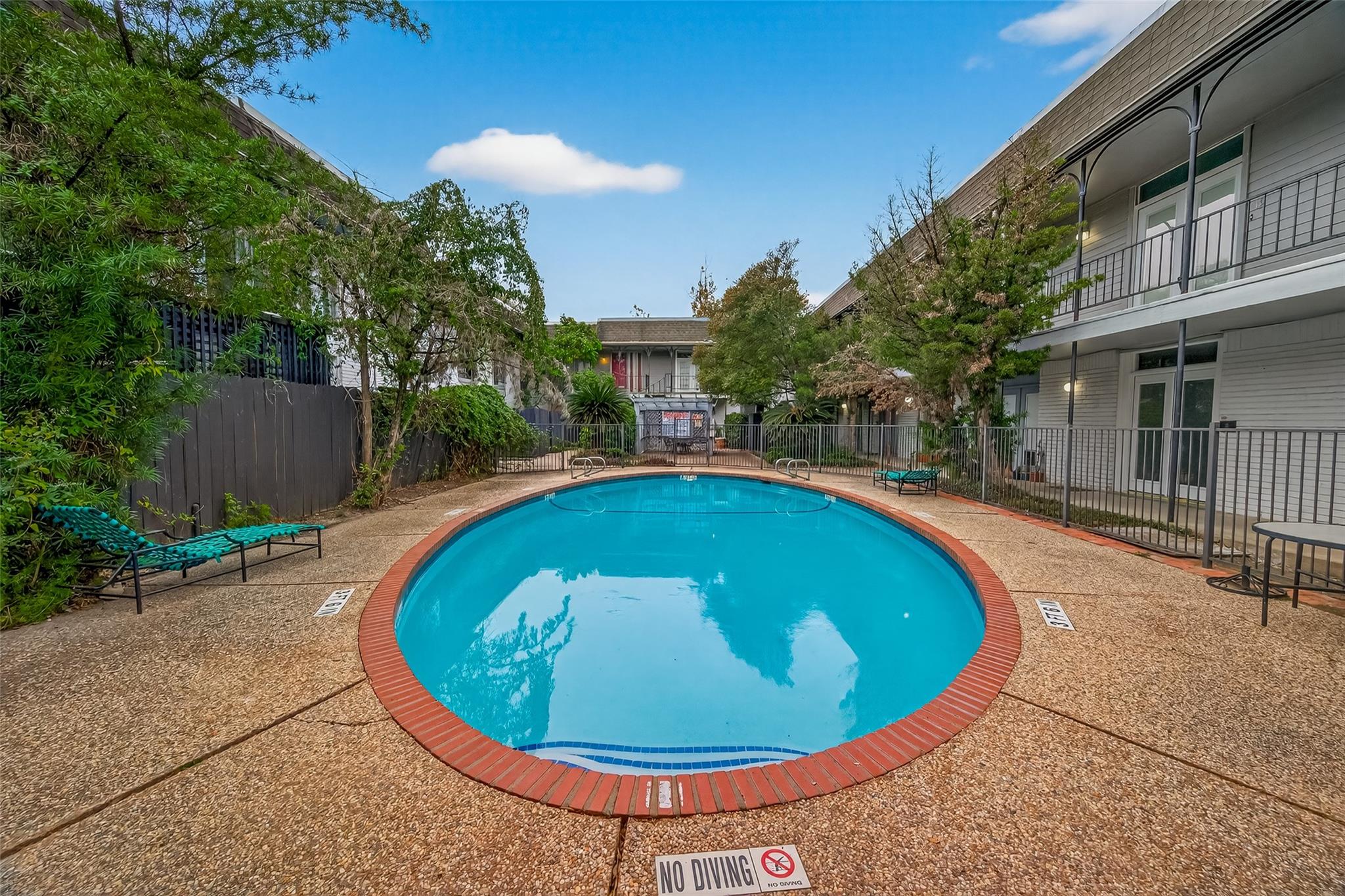 3300 Yorktown Street # 15